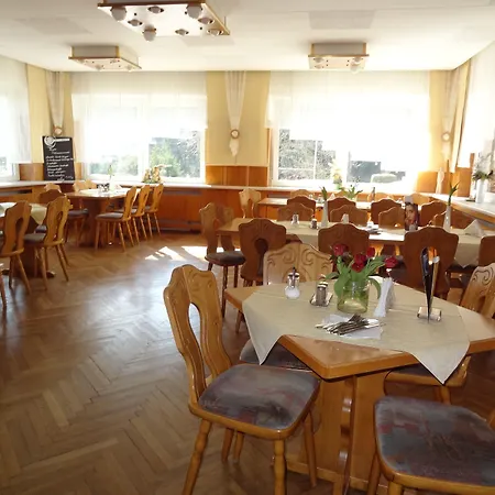 Hotel Tannmühle Und Restaurant Gmbh