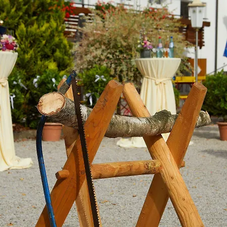 Hotel Tannmühle Und Restaurant Gmbh